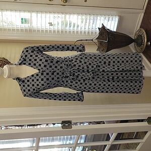 Donna Morgan black white dress fit & flare tie waist 3/4 sleeve stretch 2 EUC…